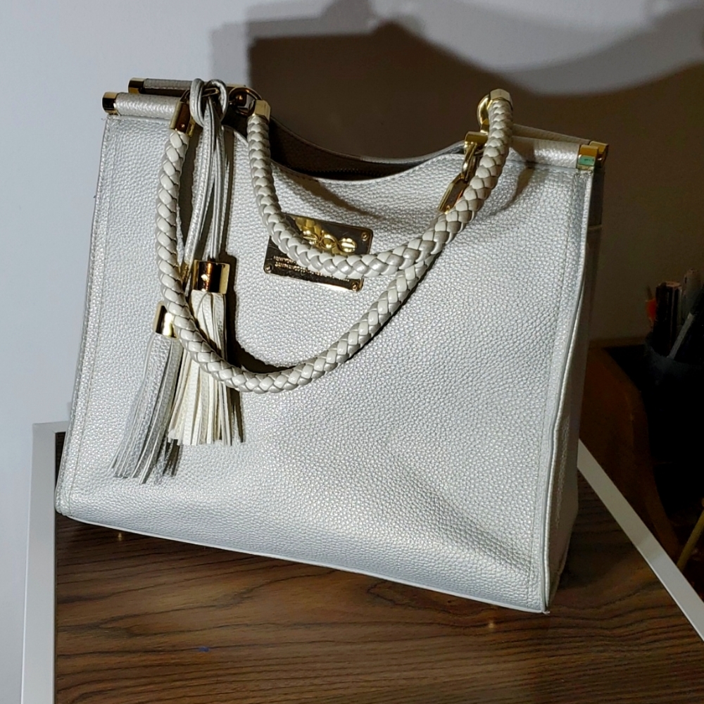 Bebe purse